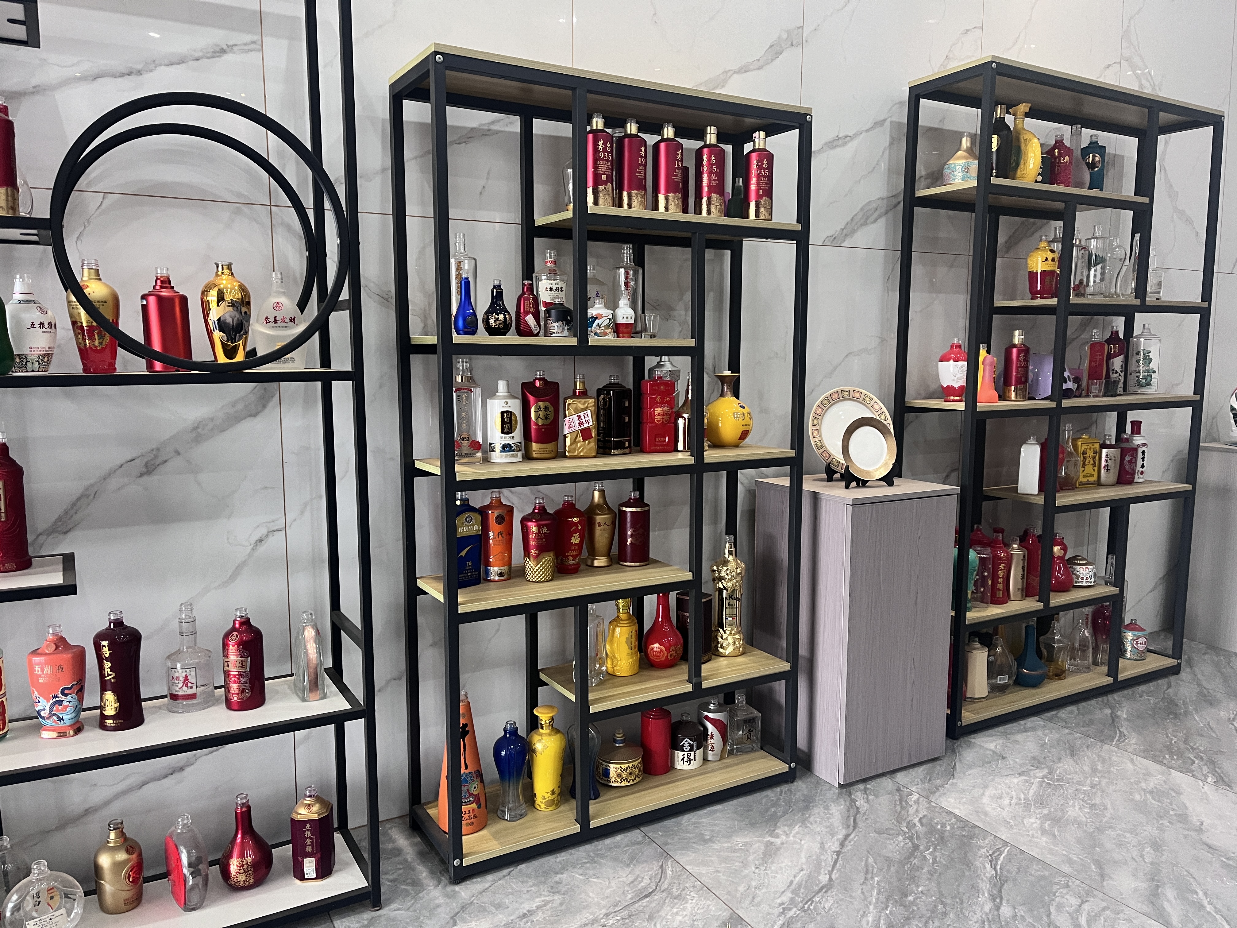 மது பாட்டிலில் லேபிள்